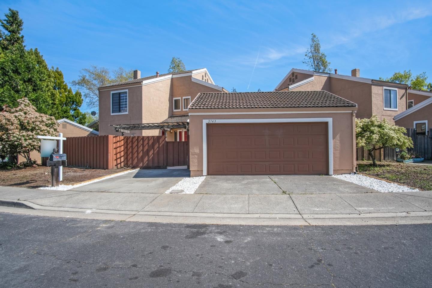 Detail Gallery Image 5 of 53 For 2743 Gamble Ct, Hayward,  CA 94542 - 3 Beds | 2/1 Baths