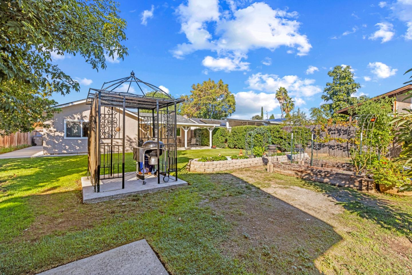 Detail Gallery Image 38 of 44 For 4136 Senter Rd, San Jose,  CA 95111 - 3 Beds | 2 Baths