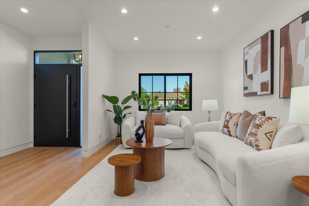 Detail Gallery Image 13 of 48 For 2213 Hicks Ave, San Jose,  CA 95125 - 4 Beds | 4/1 Baths