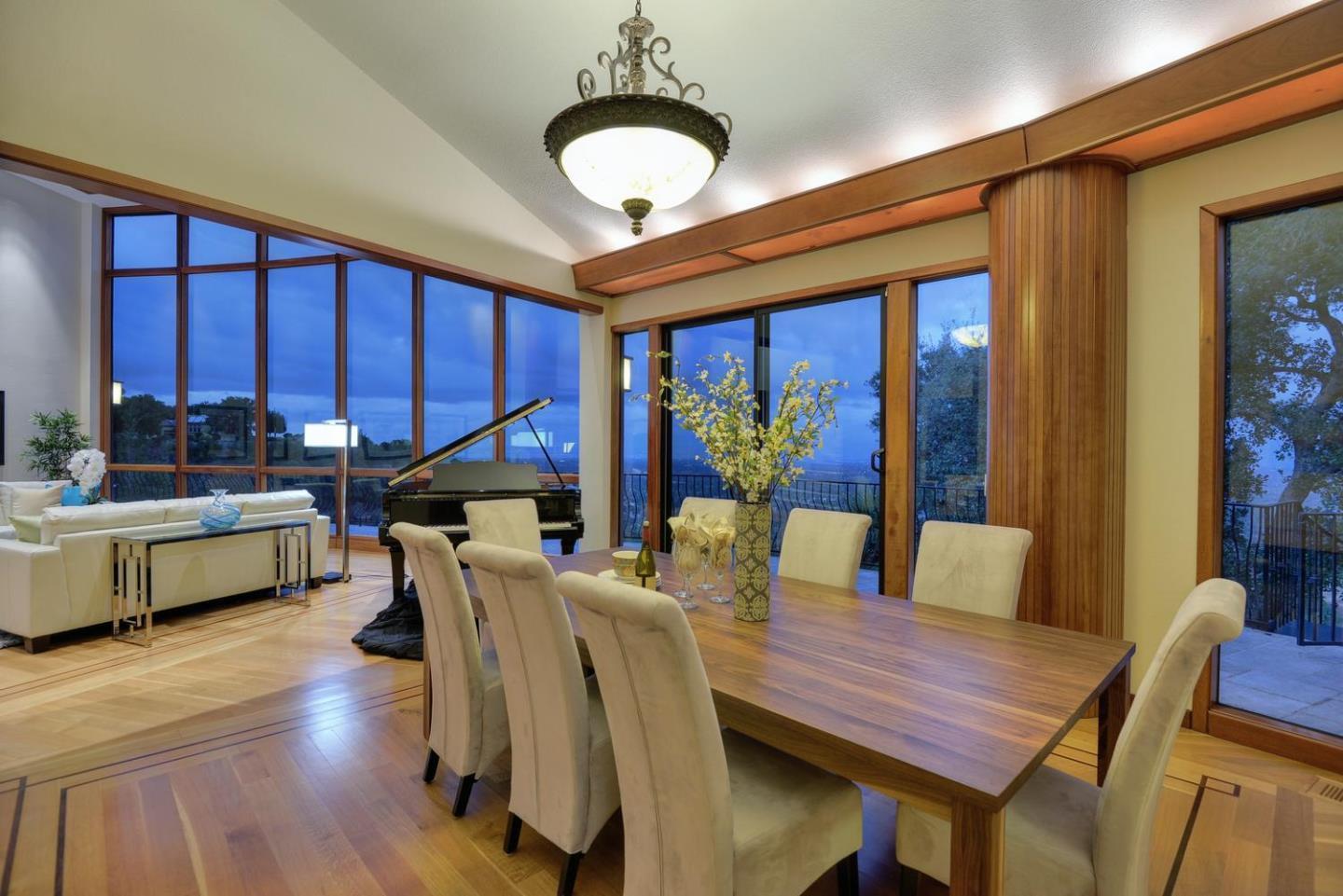 Detail Gallery Image 11 of 61 For 15345 Bohlman Rd, Saratoga,  CA 95070 - 5 Beds | 6/1 Baths