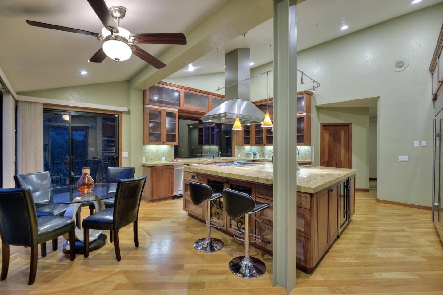 Detail Gallery Image 13 of 61 For 15345 Bohlman Rd, Saratoga,  CA 95070 - 5 Beds | 6/1 Baths