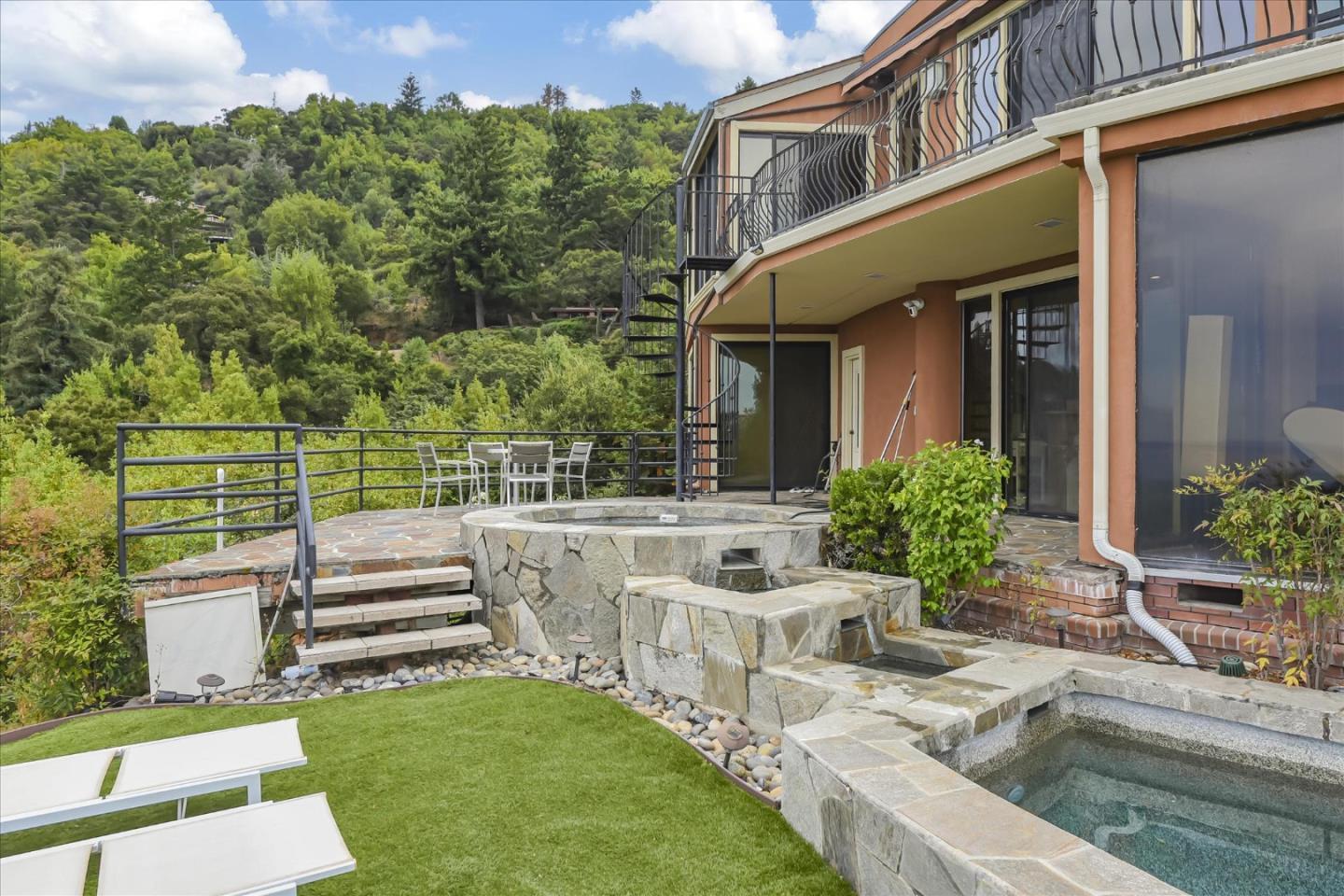 Detail Gallery Image 28 of 61 For 15345 Bohlman Rd, Saratoga,  CA 95070 - 5 Beds | 6/1 Baths