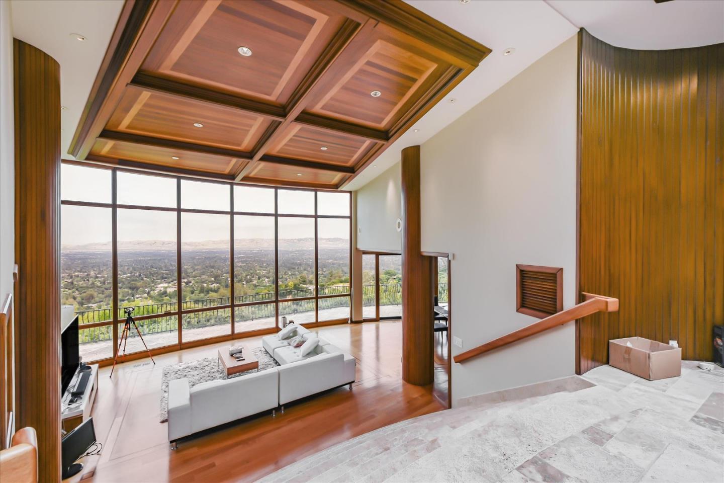 Detail Gallery Image 8 of 61 For 15345 Bohlman Rd, Saratoga,  CA 95070 - 5 Beds | 6/1 Baths