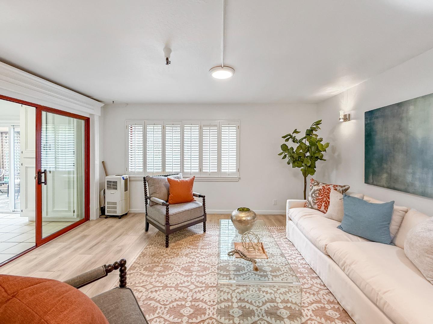 Detail Gallery Image 10 of 41 For 443 Alberto Way #B115,  Los Gatos,  CA 95032 - 2 Beds | 2 Baths