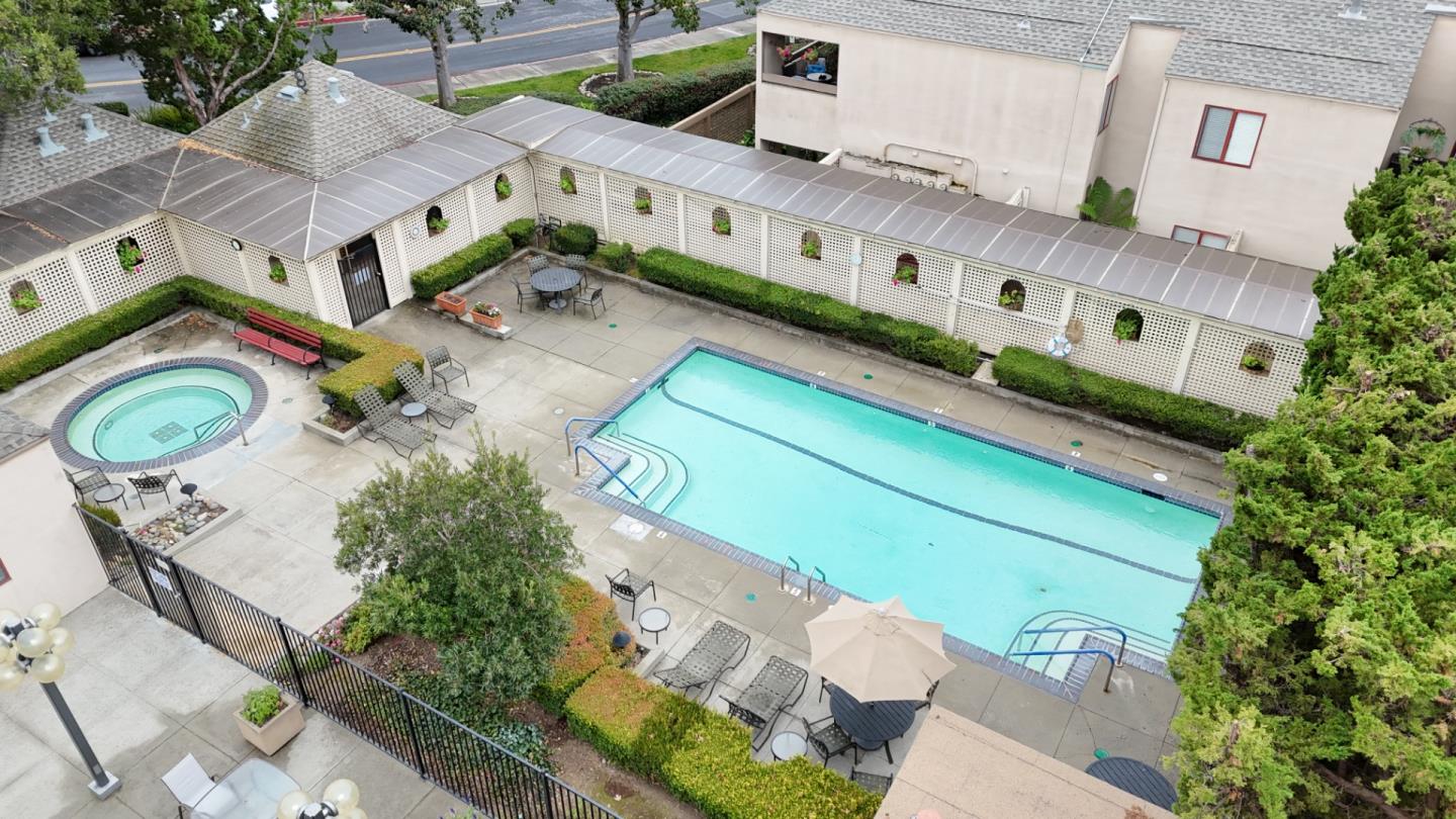 Detail Gallery Image 33 of 41 For 443 Alberto Way #B115,  Los Gatos,  CA 95032 - 2 Beds | 2 Baths