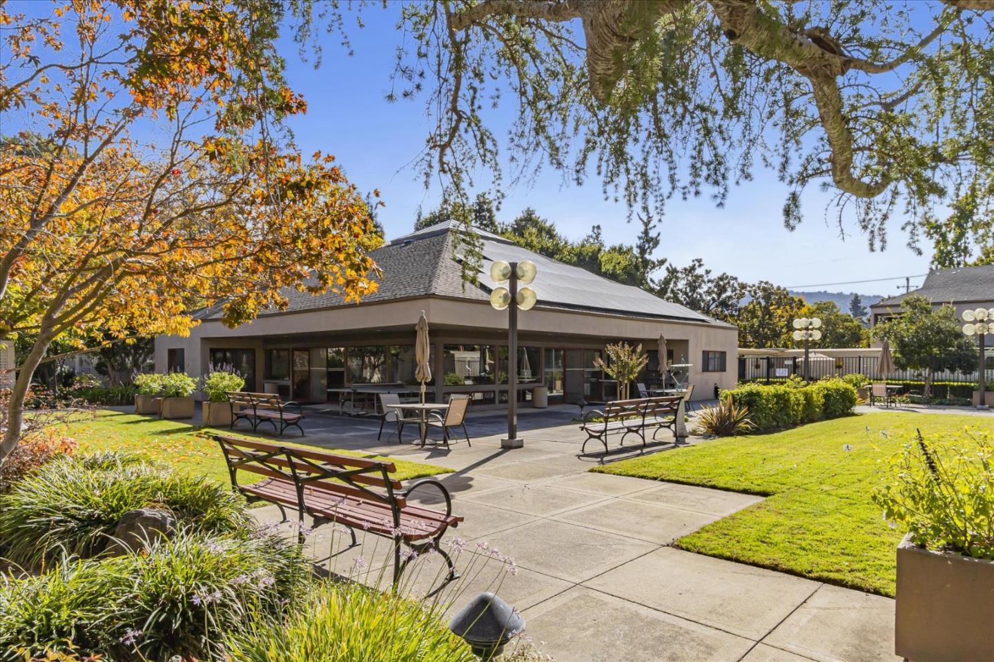 Detail Gallery Image 37 of 41 For 443 Alberto Way #B115,  Los Gatos,  CA 95032 - 2 Beds | 2 Baths