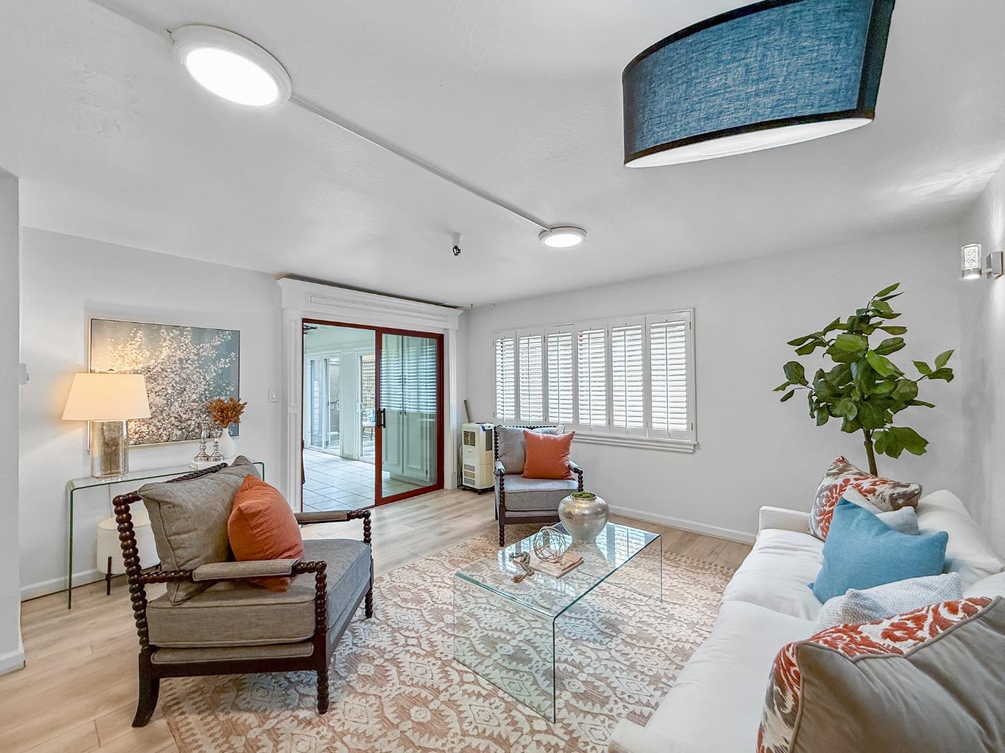 Detail Gallery Image 9 of 41 For 443 Alberto Way #B115,  Los Gatos,  CA 95032 - 2 Beds | 2 Baths