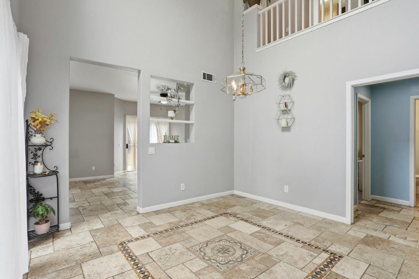 Detail Gallery Image 13 of 50 For 1800 W Graf Rd, Hollister,  CA 95023 - 4 Beds | 3 Baths