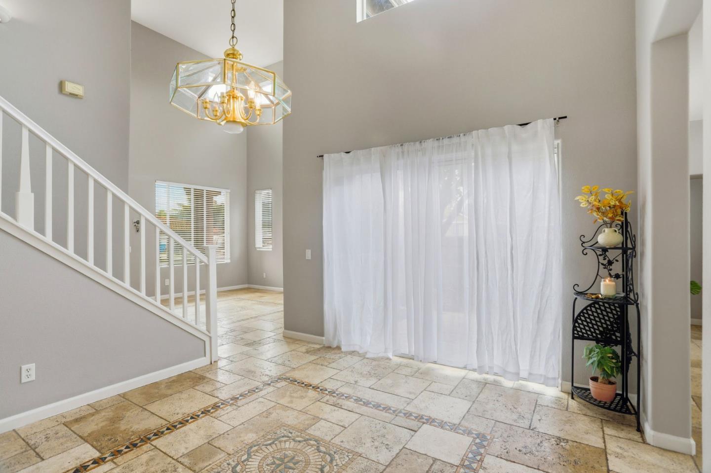 Detail Gallery Image 16 of 50 For 1800 W Graf Rd, Hollister,  CA 95023 - 4 Beds | 3 Baths