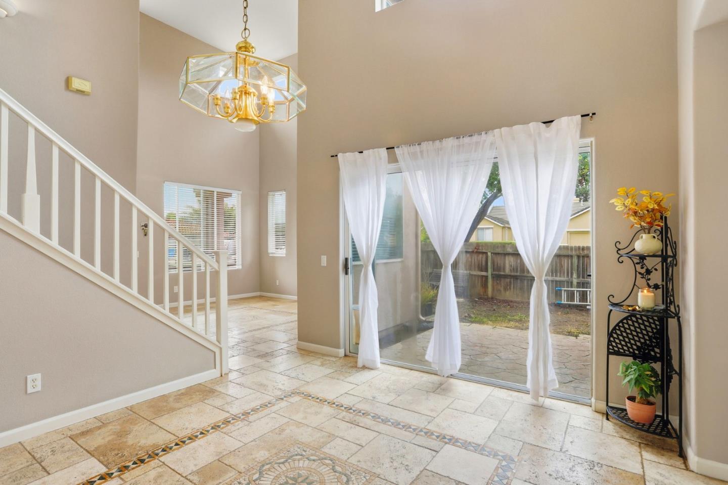 Detail Gallery Image 17 of 50 For 1800 W Graf Rd, Hollister,  CA 95023 - 4 Beds | 3 Baths