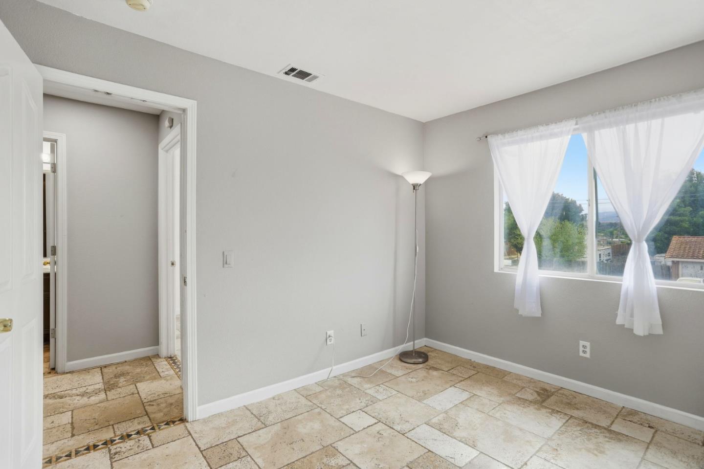 Detail Gallery Image 23 of 50 For 1800 W Graf Rd, Hollister,  CA 95023 - 4 Beds | 3 Baths