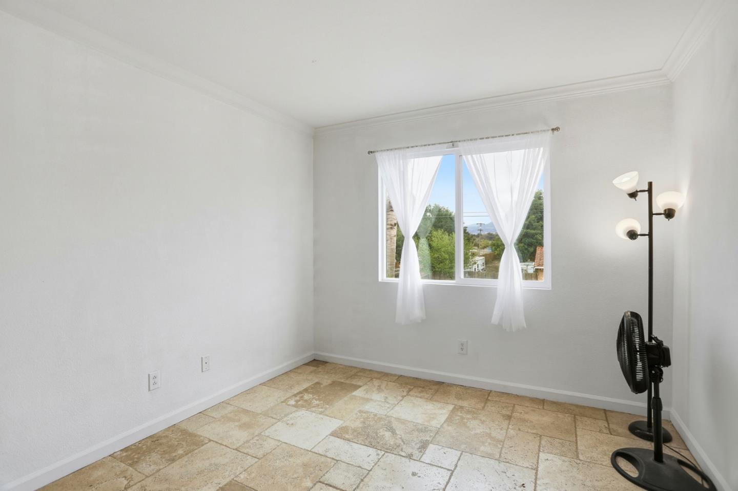 Detail Gallery Image 27 of 50 For 1800 W Graf Rd, Hollister,  CA 95023 - 4 Beds | 3 Baths