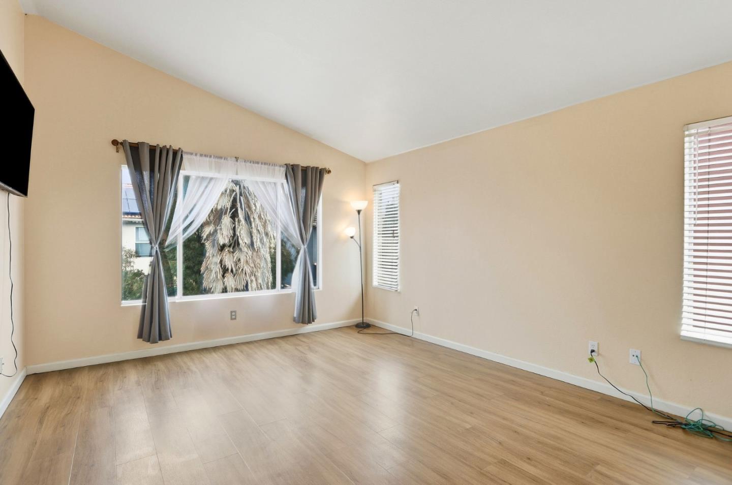 Detail Gallery Image 32 of 50 For 1800 W Graf Rd, Hollister,  CA 95023 - 4 Beds | 3 Baths