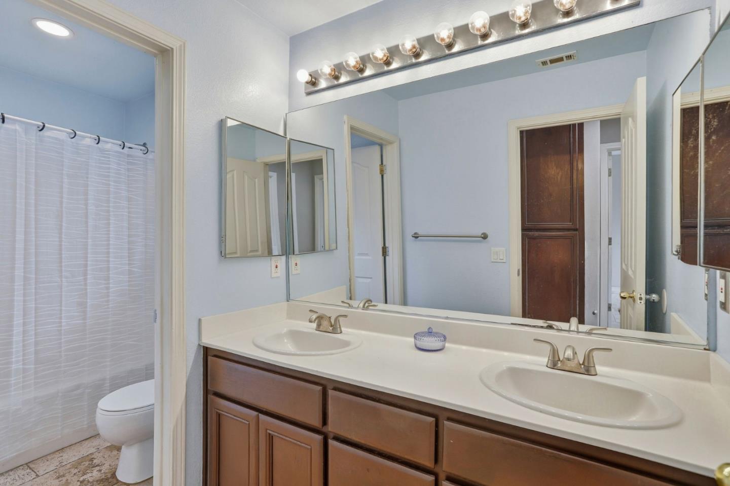 Detail Gallery Image 37 of 50 For 1800 W Graf Rd, Hollister,  CA 95023 - 4 Beds | 3 Baths