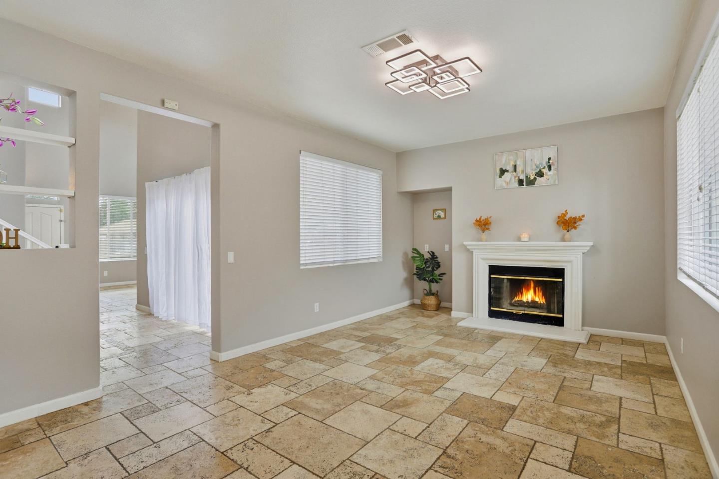 Detail Gallery Image 7 of 50 For 1800 W Graf Rd, Hollister,  CA 95023 - 4 Beds | 3 Baths