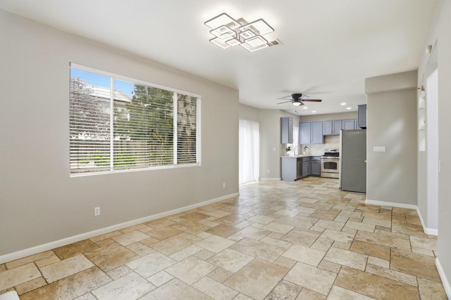 Detail Gallery Image 9 of 50 For 1800 W Graf Rd, Hollister,  CA 95023 - 4 Beds | 3 Baths