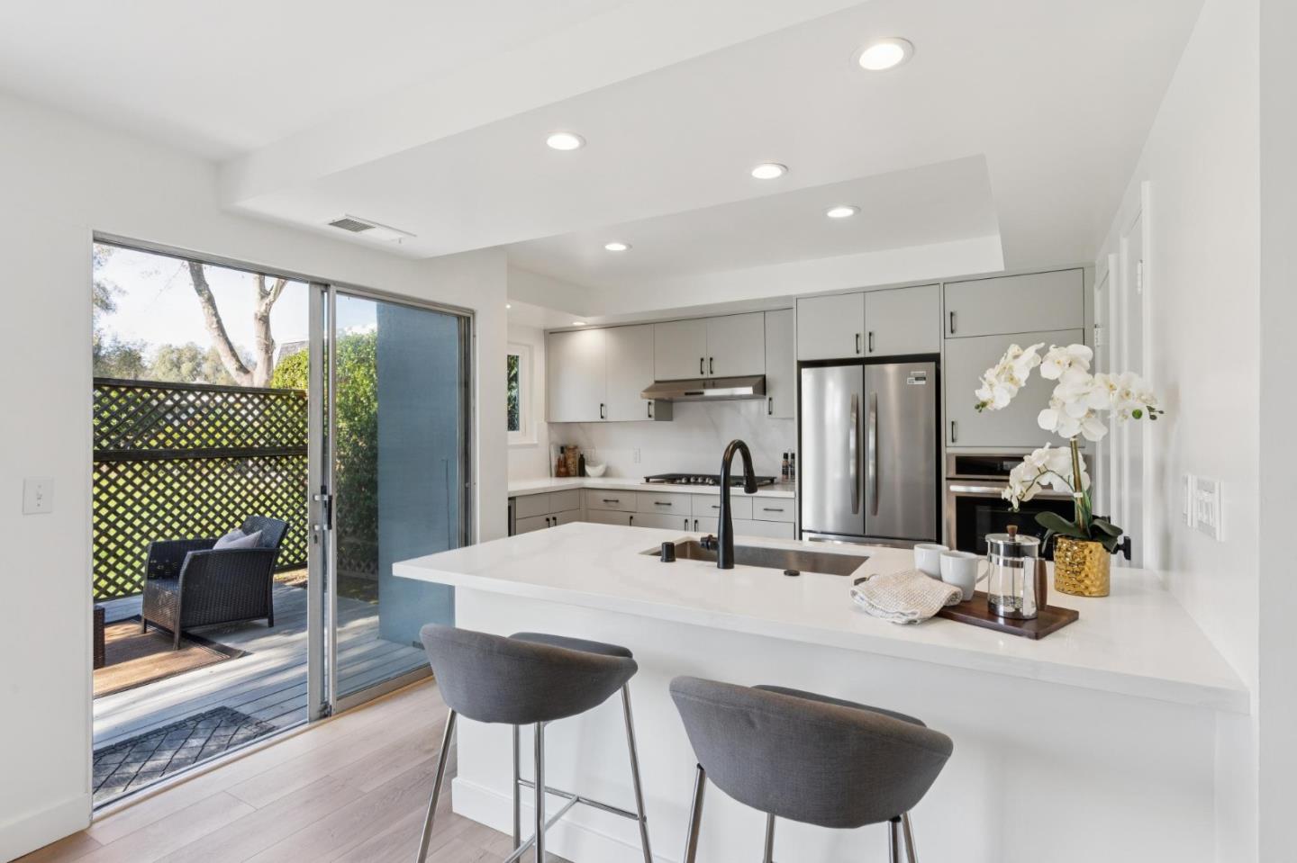 Detail Gallery Image 11 of 47 For 93 Caribe Isle, Novato,  CA 94949 - 3 Beds | 2/1 Baths