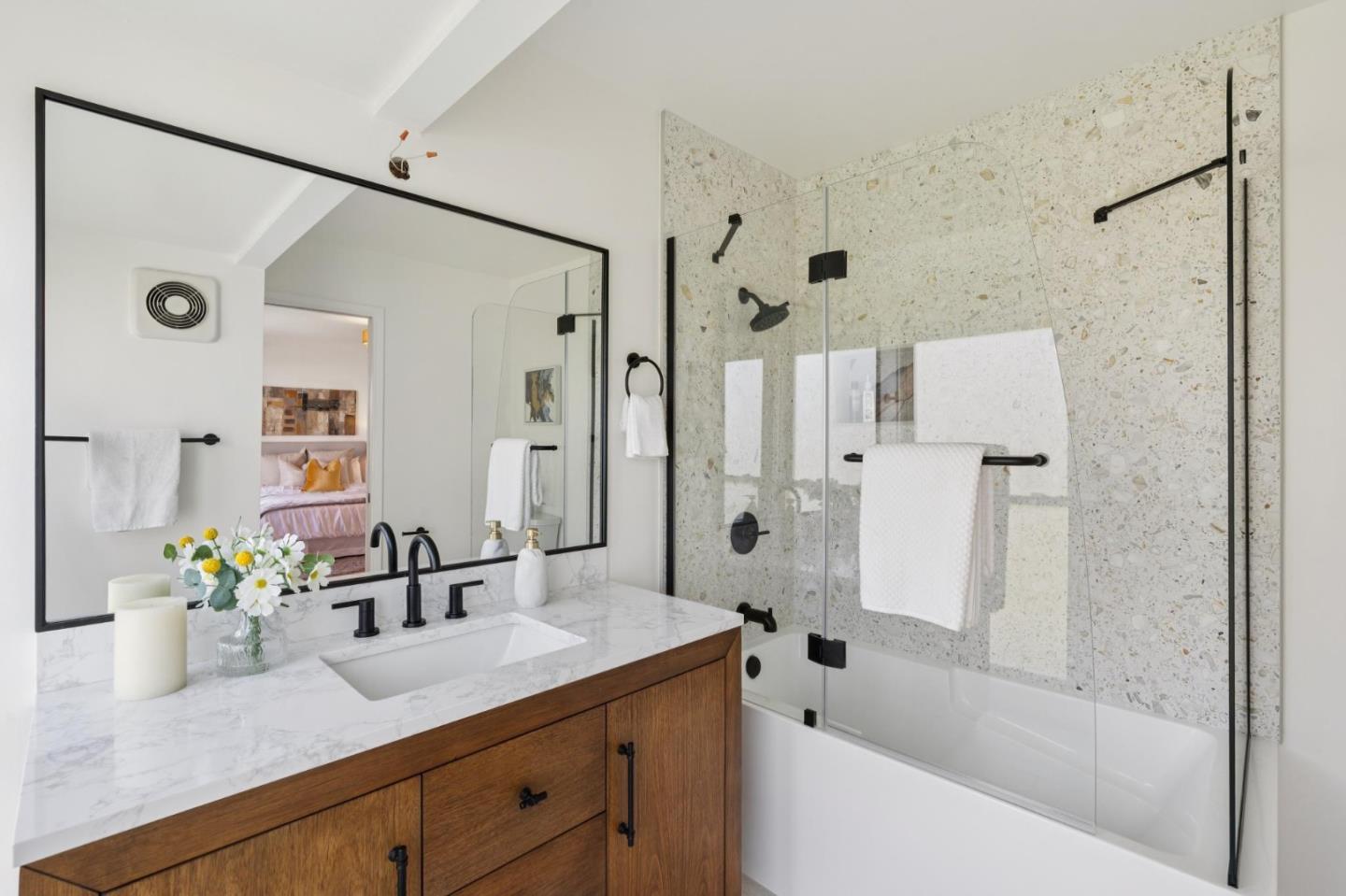 Detail Gallery Image 23 of 47 For 93 Caribe Isle, Novato,  CA 94949 - 3 Beds | 2/1 Baths