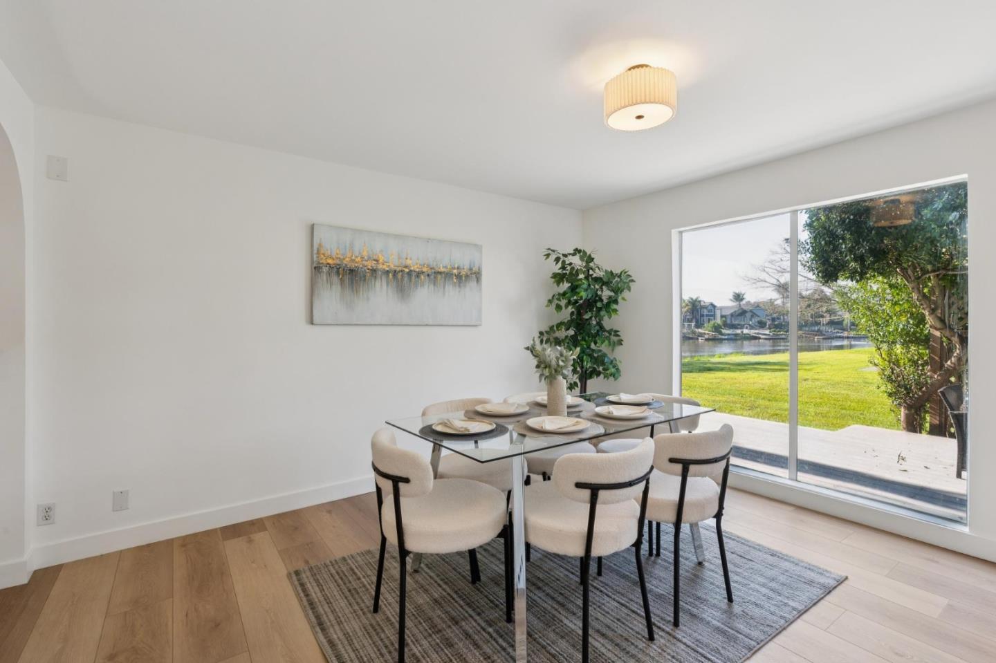 Detail Gallery Image 9 of 47 For 93 Caribe Isle, Novato,  CA 94949 - 3 Beds | 2/1 Baths