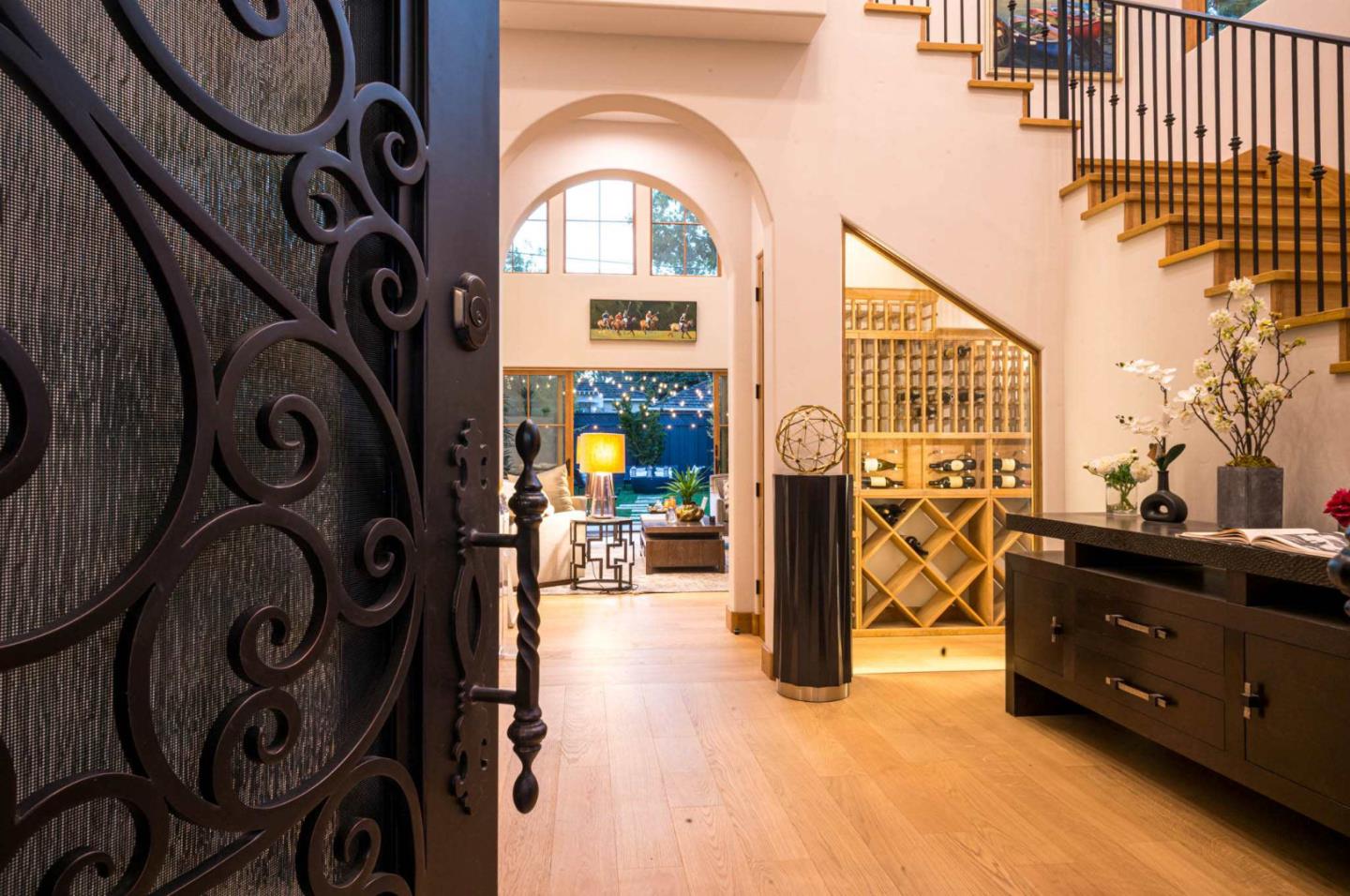 Detail Gallery Image 11 of 102 For 1013 Camino Pablo, San Jose,  CA 95125 - 6 Beds | 4/1 Baths