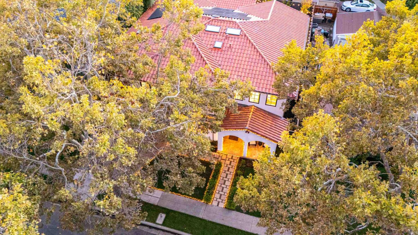 Detail Gallery Image 74 of 102 For 1013 Camino Pablo, San Jose,  CA 95125 - 6 Beds | 4/1 Baths