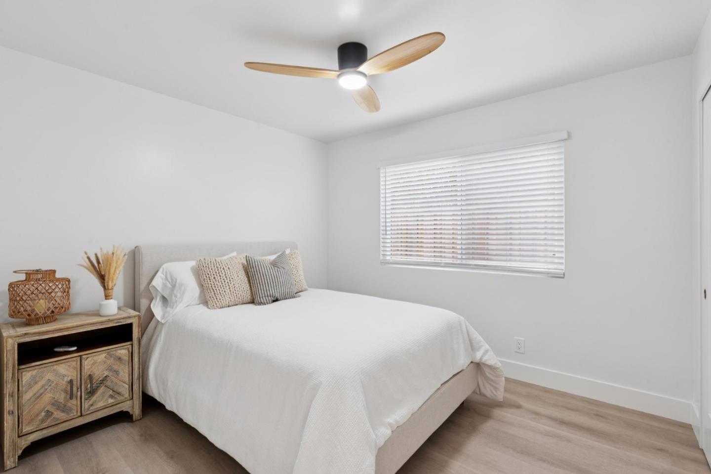 Detail Gallery Image 31 of 53 For 408 Beach Ave, Half Moon Bay,  CA 94019 - 3 Beds | 2 Baths