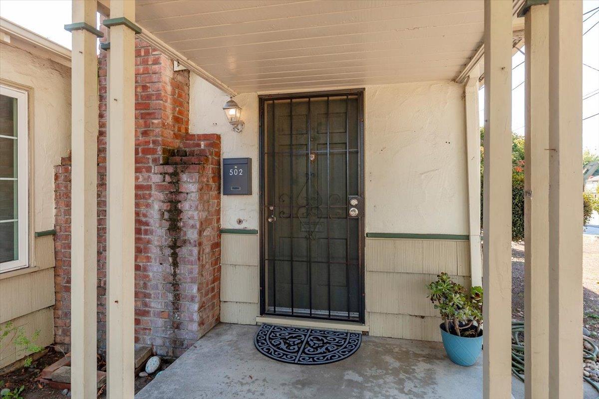 Detail Gallery Image 5 of 34 For 502 Macarthur Ave, San Jose,  CA 95128 - 3 Beds | 1 Baths
