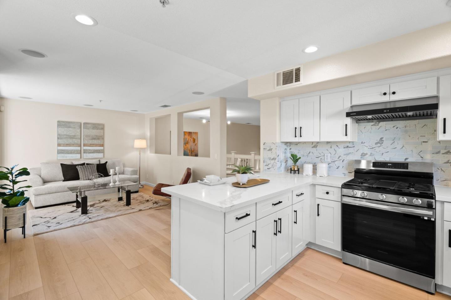 Detail Gallery Image 20 of 56 For 3201 Vineyard Park Way, San Jose,  CA 95135 - 3 Beds | 2 Baths