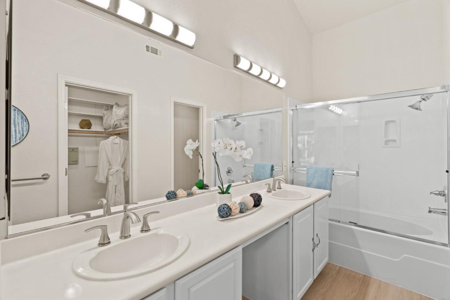 Detail Gallery Image 29 of 56 For 3201 Vineyard Park Way, San Jose,  CA 95135 - 3 Beds | 2 Baths