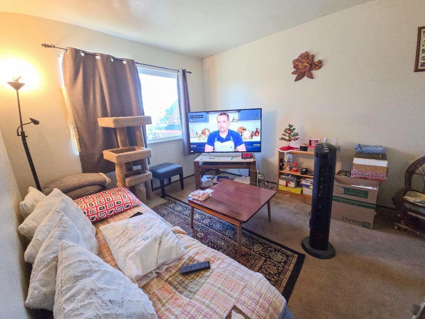 Detail Gallery Image 6 of 8 For 407 Raymond Ave, San Jose,  CA 95128 - – Beds | – Baths