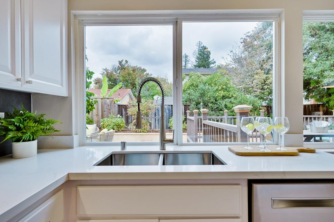 Detail Gallery Image 19 of 53 For 5887 Amapola Dr, San Jose,  CA 95129 - 5 Beds | 3 Baths