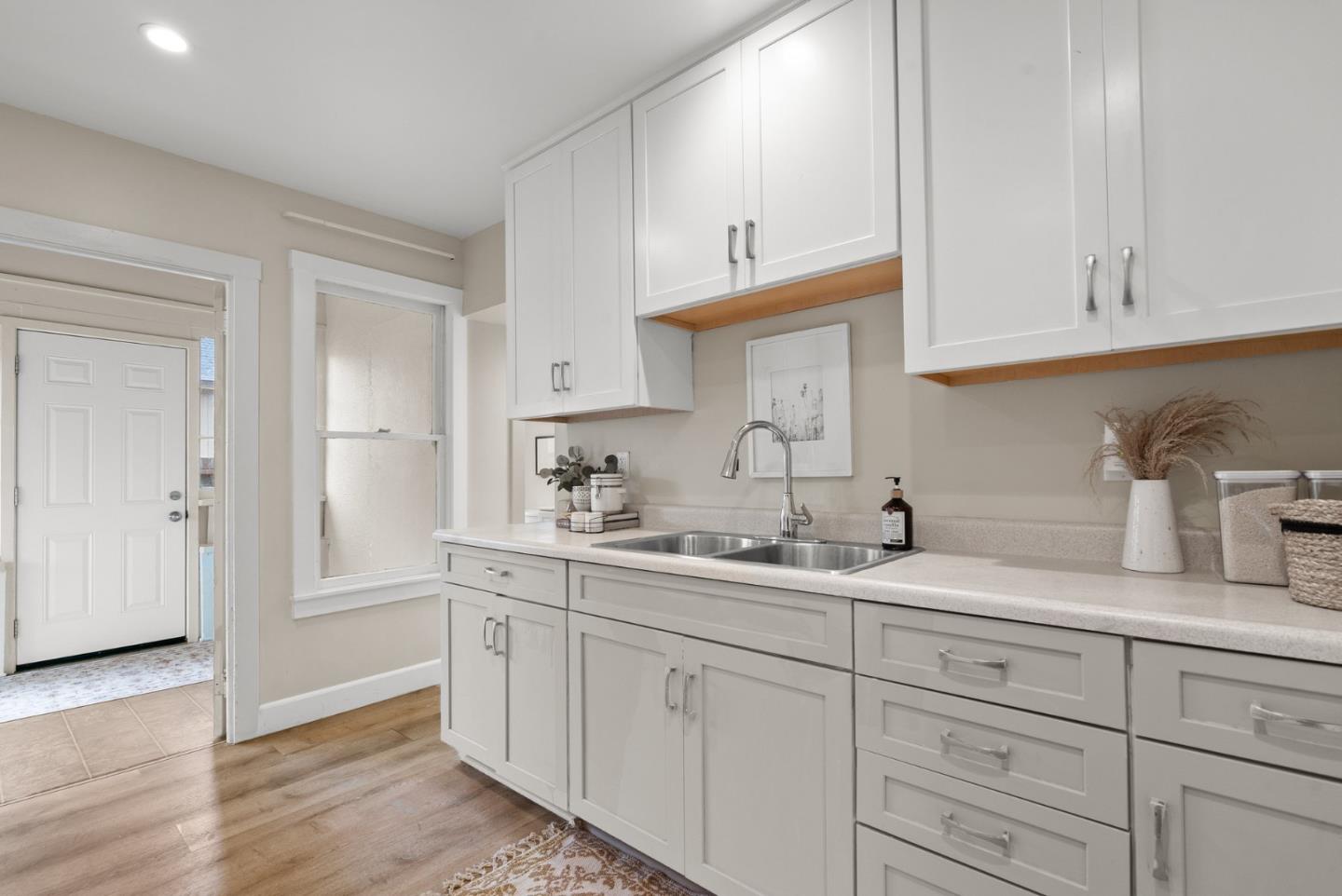 Detail Gallery Image 14 of 42 For 223 Routier St, Santa Cruz,  CA 95060 - 4 Beds | 2 Baths