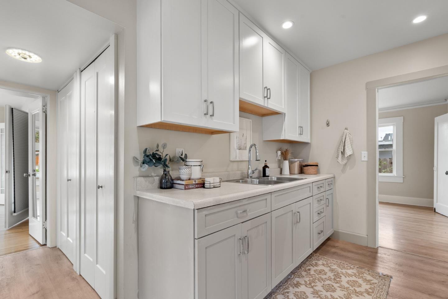 Detail Gallery Image 15 of 42 For 223 Routier St, Santa Cruz,  CA 95060 - 4 Beds | 2 Baths