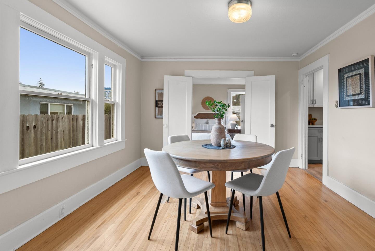 Detail Gallery Image 8 of 42 For 223 Routier St, Santa Cruz,  CA 95060 - 4 Beds | 2 Baths