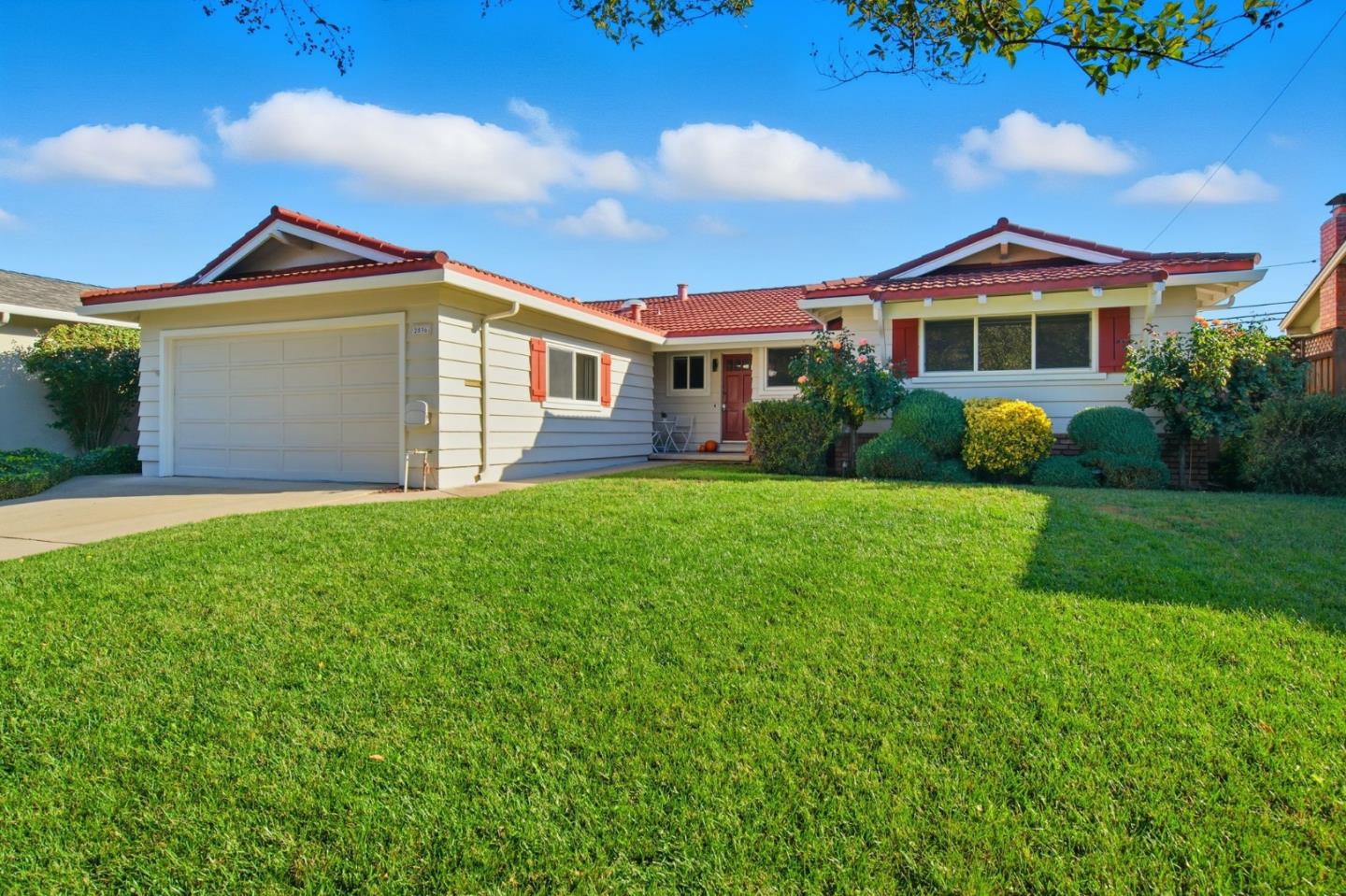 Detail Gallery Image 2 of 46 For 2536 Malaga Dr, San Jose,  CA 95125 - 4 Beds | 2/1 Baths