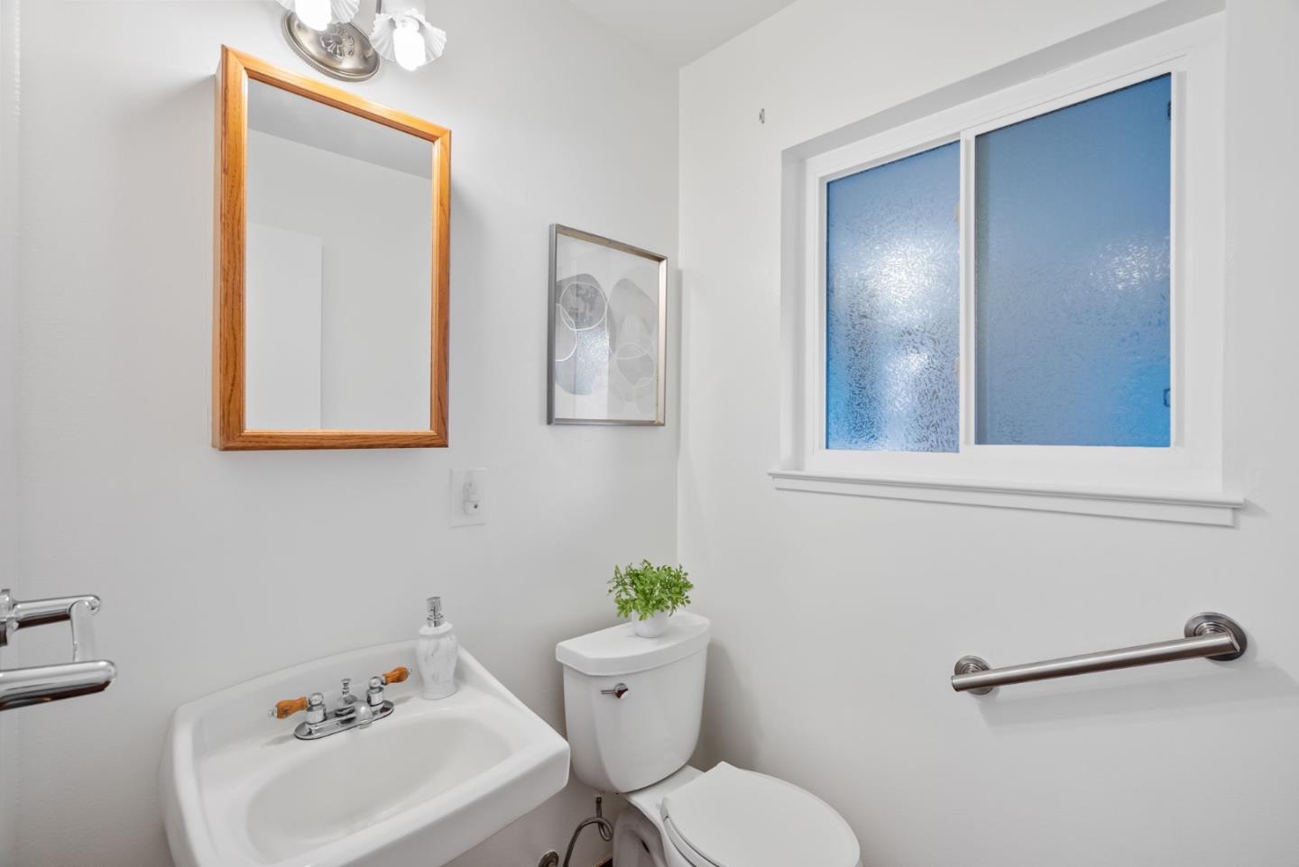 Detail Gallery Image 23 of 46 For 2536 Malaga Dr, San Jose,  CA 95125 - 4 Beds | 2/1 Baths