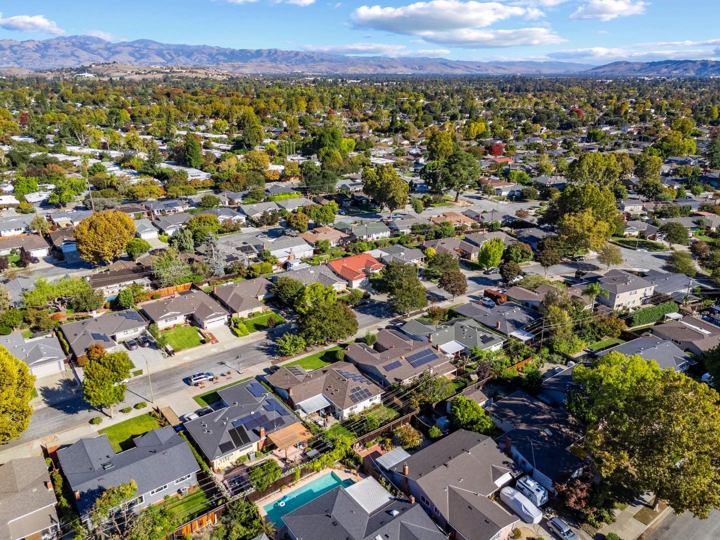 Detail Gallery Image 41 of 46 For 2536 Malaga Dr, San Jose,  CA 95125 - 4 Beds | 2/1 Baths