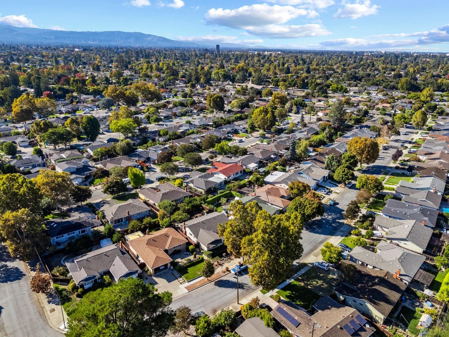 Detail Gallery Image 43 of 46 For 2536 Malaga Dr, San Jose,  CA 95125 - 4 Beds | 2/1 Baths