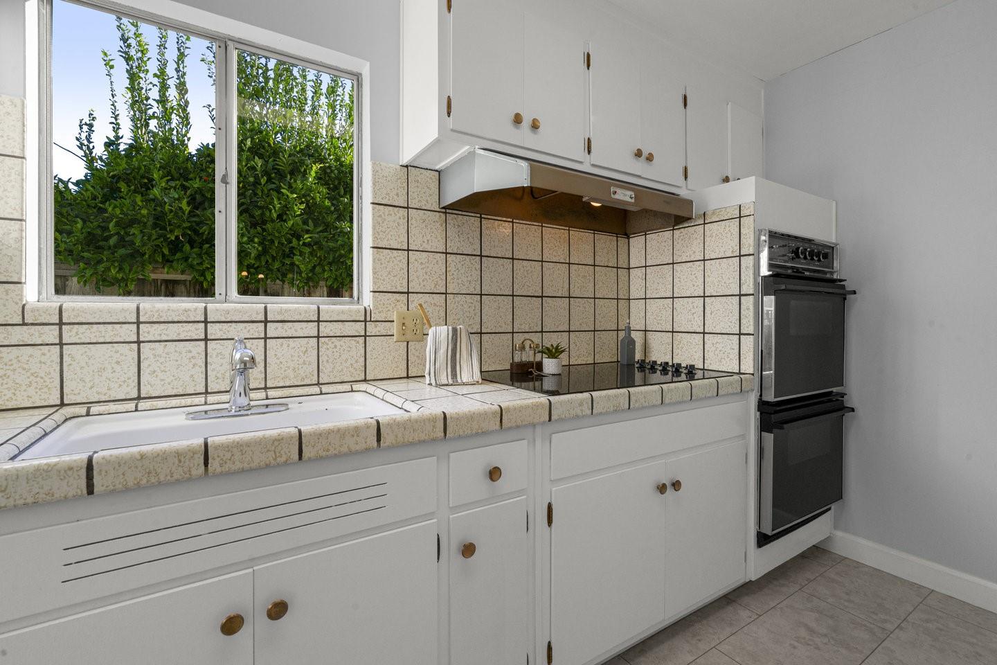 Detail Gallery Image 23 of 54 For 2476 Le Bain Dr, San Jose,  CA 95130 - 4 Beds | 2 Baths