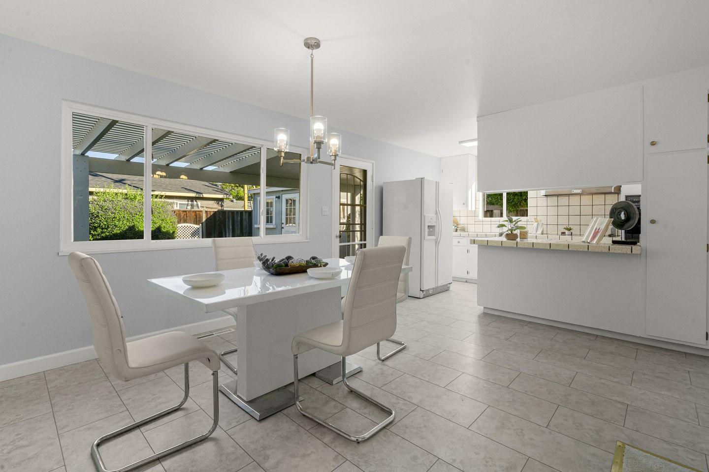 Detail Gallery Image 28 of 54 For 2476 Le Bain Dr, San Jose,  CA 95130 - 4 Beds | 2 Baths