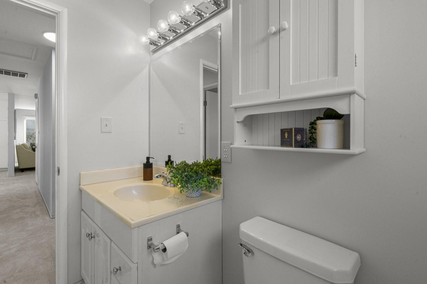 Detail Gallery Image 33 of 54 For 2476 Le Bain Dr, San Jose,  CA 95130 - 4 Beds | 2 Baths