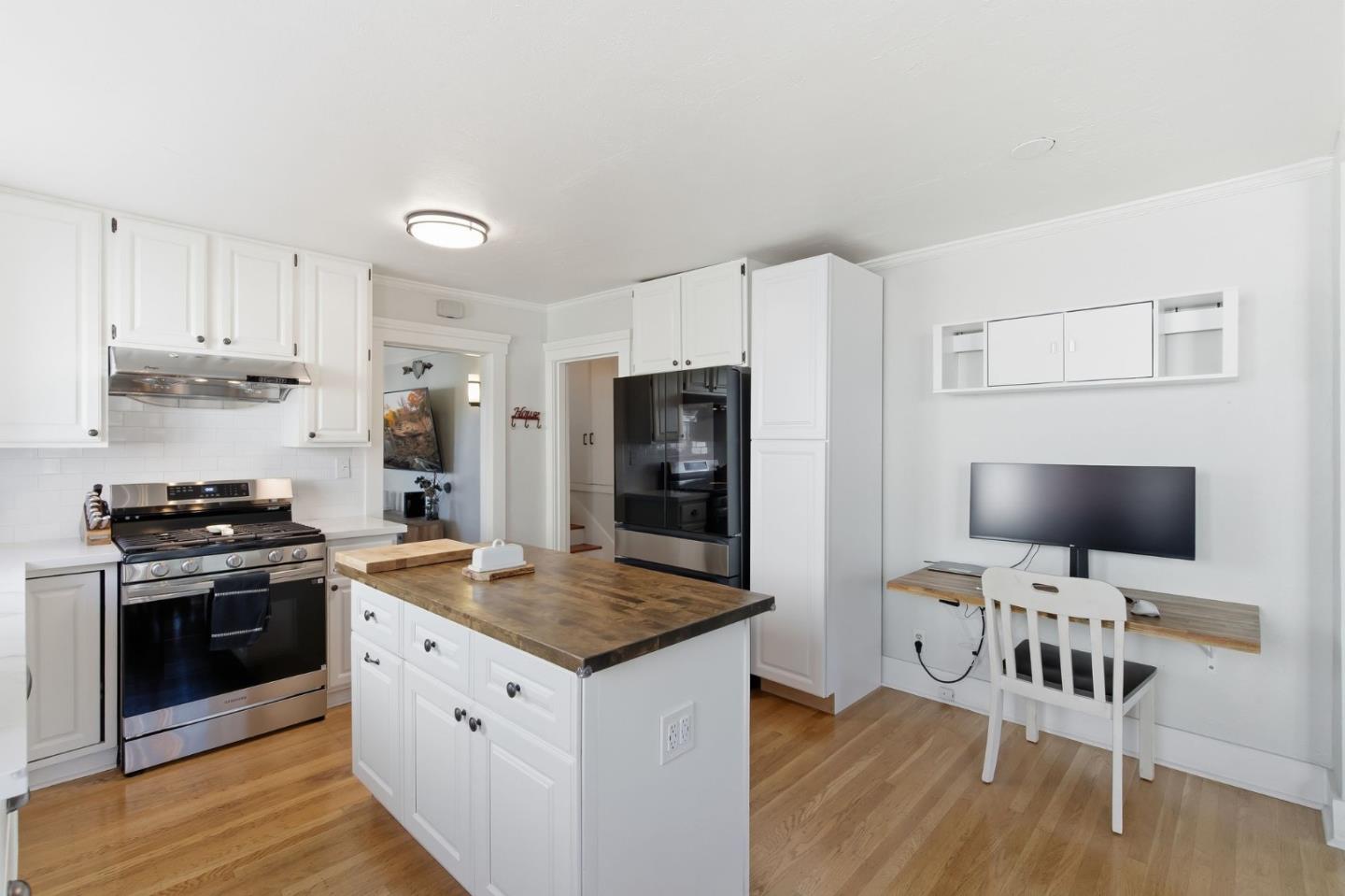 Detail Gallery Image 8 of 28 For 391 Hazel Ave, San Bruno,  CA 94066 - 2 Beds | 1/1 Baths