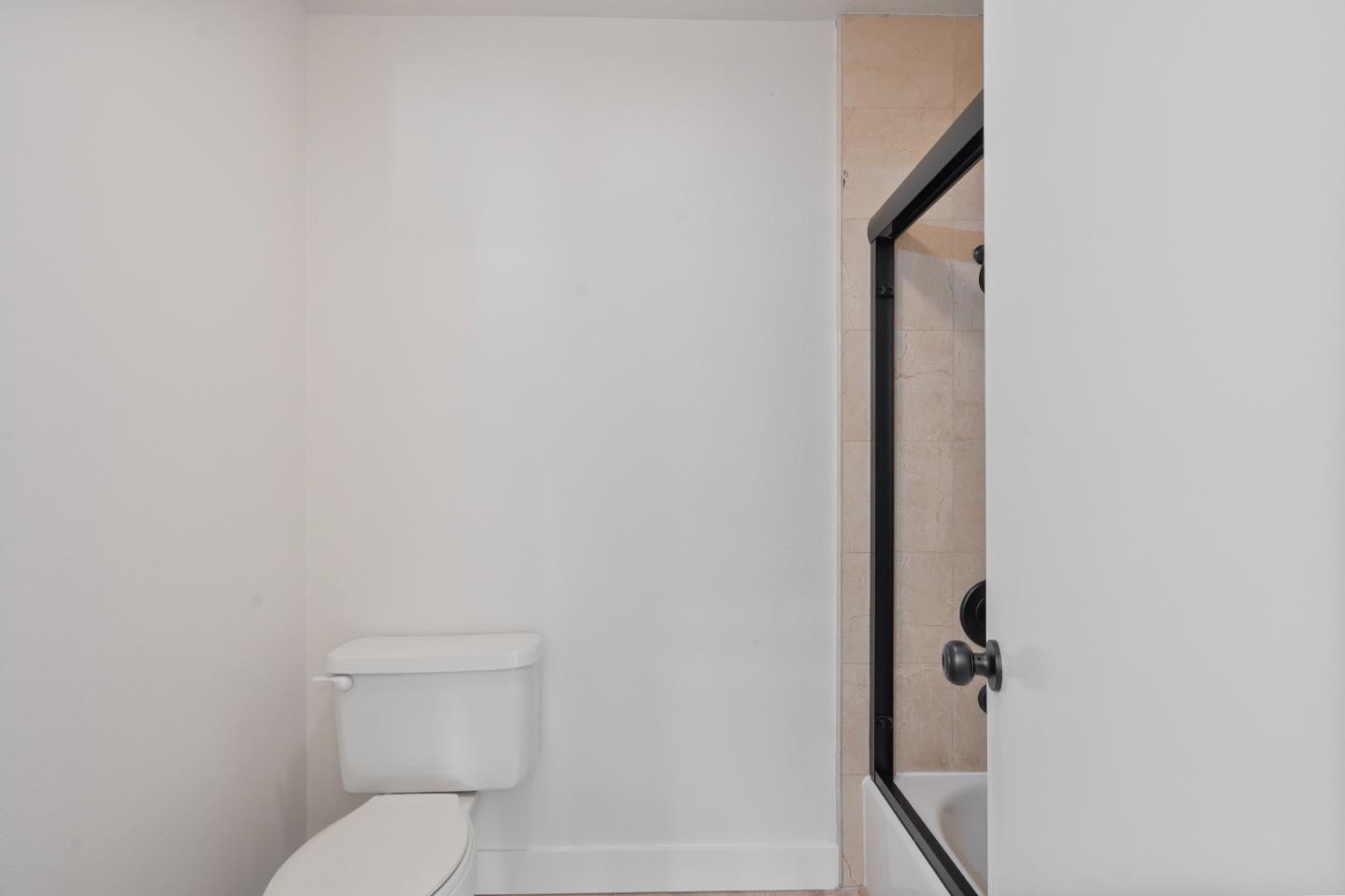 Detail Gallery Image 14 of 26 For 2348 La Terrace Cir, San Jose,  CA 95123 - 2 Beds | 2 Baths