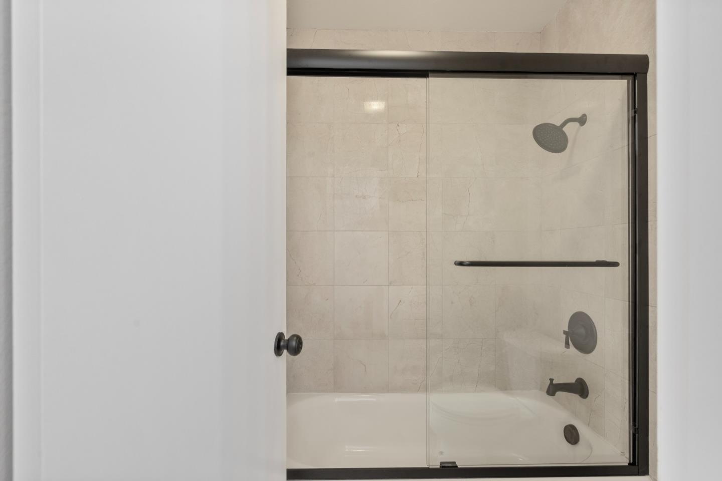 Detail Gallery Image 15 of 26 For 2348 La Terrace Cir, San Jose,  CA 95123 - 2 Beds | 2 Baths