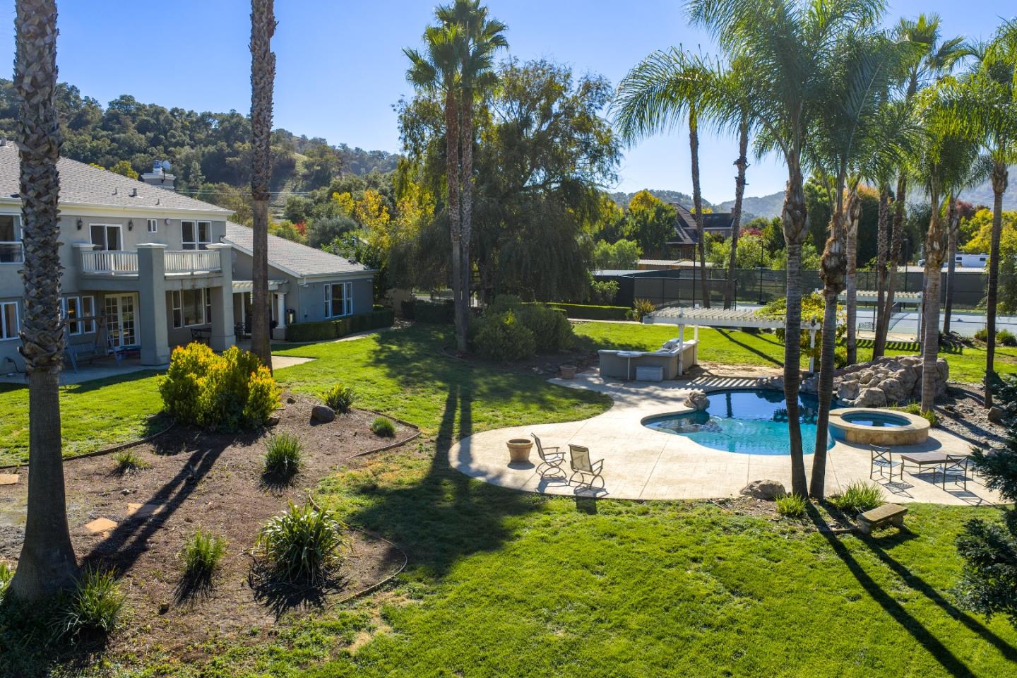 Detail Gallery Image 25 of 29 For 13495 Watsonville Rd, Morgan Hill,  CA 95037 - 5 Beds | 4 Baths