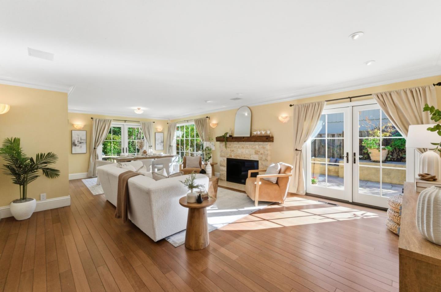 Detail Gallery Image 12 of 63 For 16100 Jasmine Way, Los Gatos,  CA 95032 - 6 Beds | 5 Baths