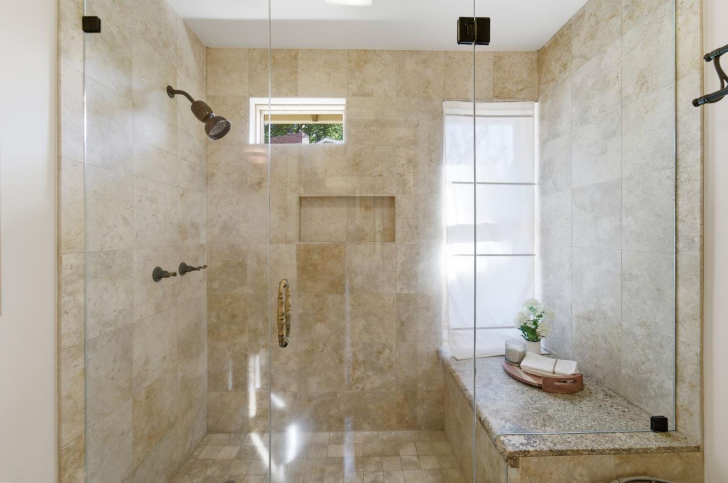 Detail Gallery Image 15 of 63 For 16100 Jasmine Way, Los Gatos,  CA 95032 - 6 Beds | 5 Baths