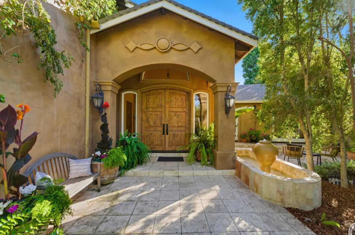 Detail Gallery Image 2 of 63 For 16100 Jasmine Way, Los Gatos,  CA 95032 - 6 Beds | 5 Baths