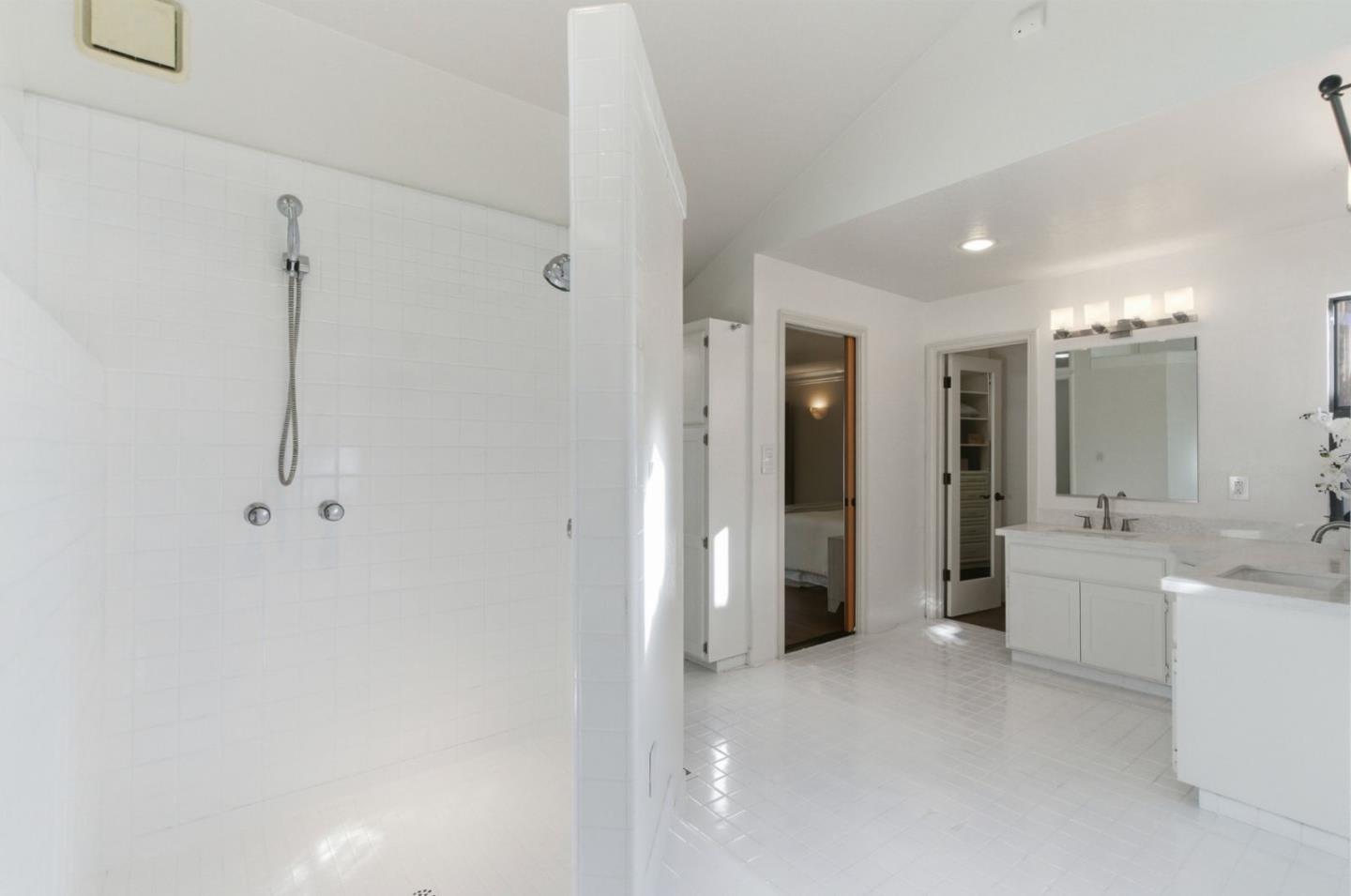 Detail Gallery Image 20 of 63 For 16100 Jasmine Way, Los Gatos,  CA 95032 - 6 Beds | 5 Baths