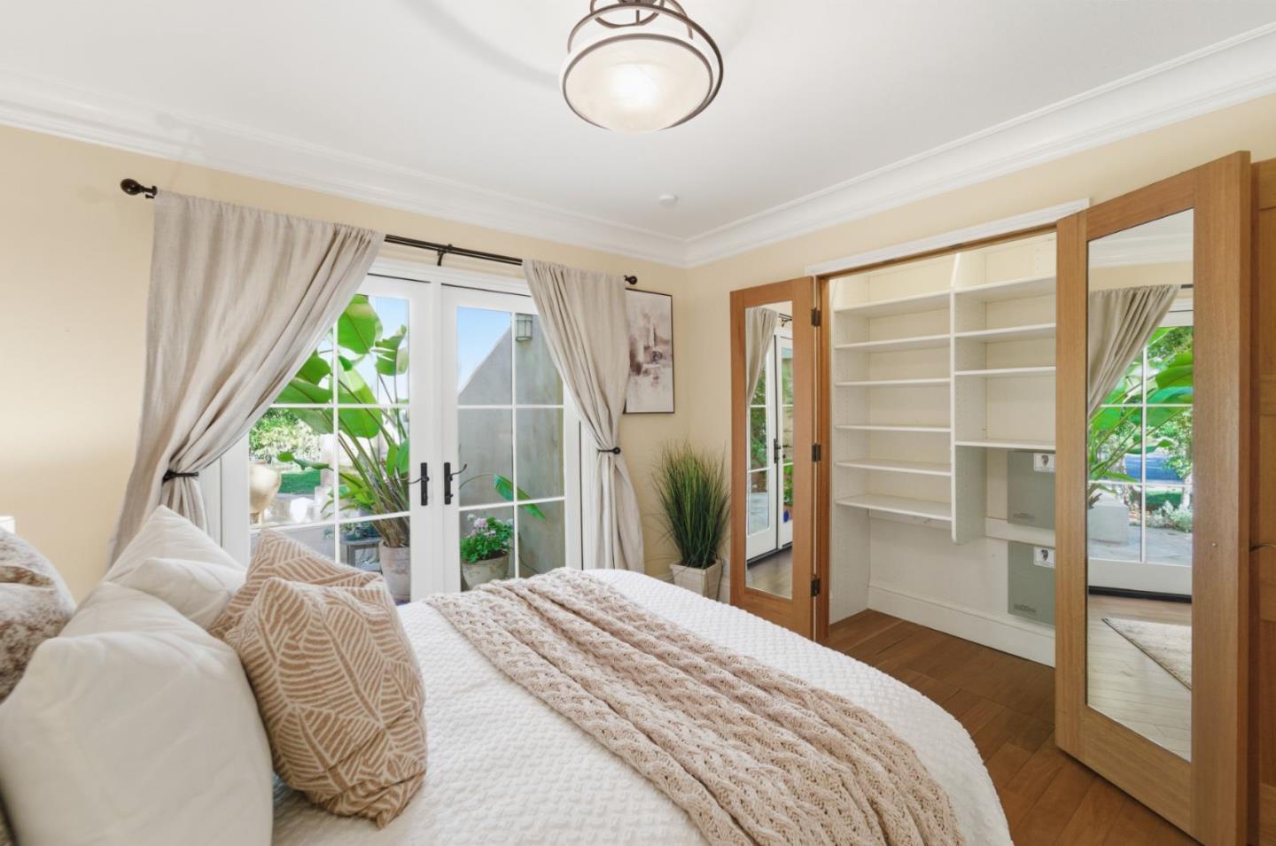 Detail Gallery Image 28 of 63 For 16100 Jasmine Way, Los Gatos,  CA 95032 - 6 Beds | 5 Baths